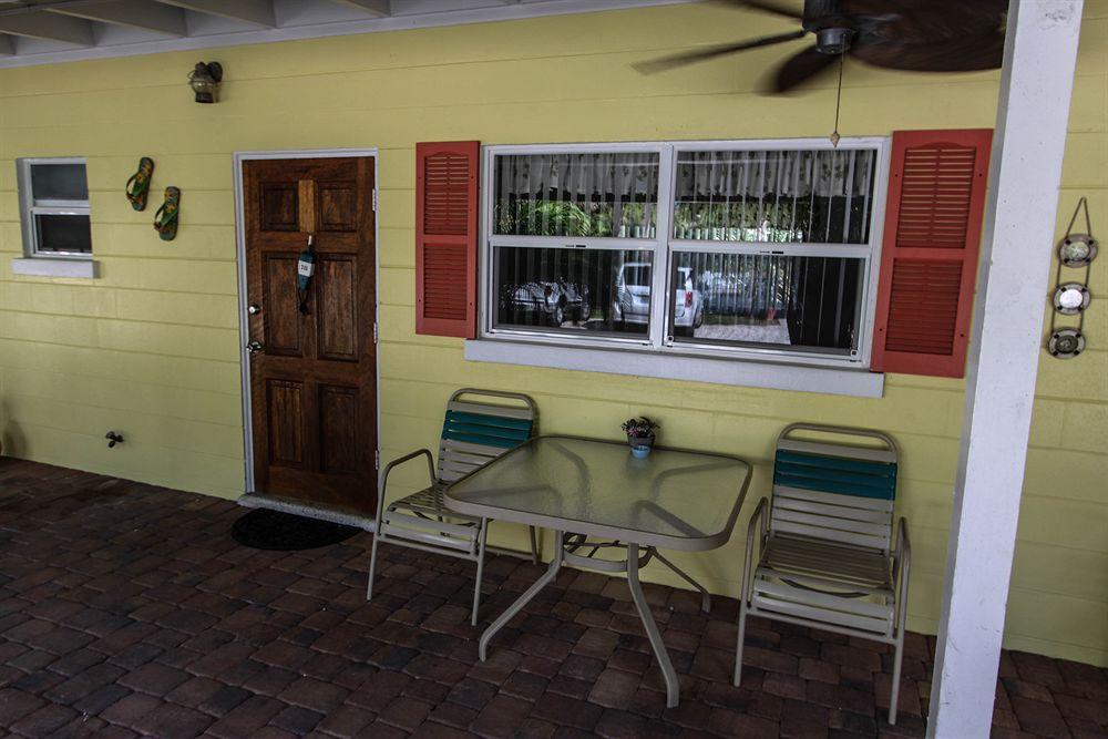 Anchor Inn And Cottages Sanibel Exterior photo