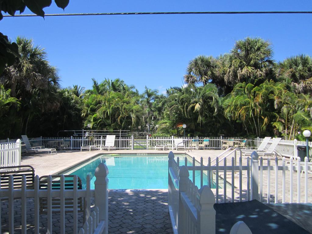 Anchor Inn And Cottages Sanibel Exterior photo