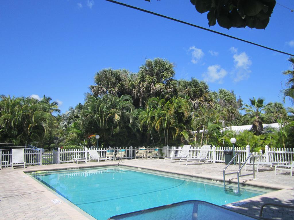 Anchor Inn And Cottages Sanibel Exterior photo