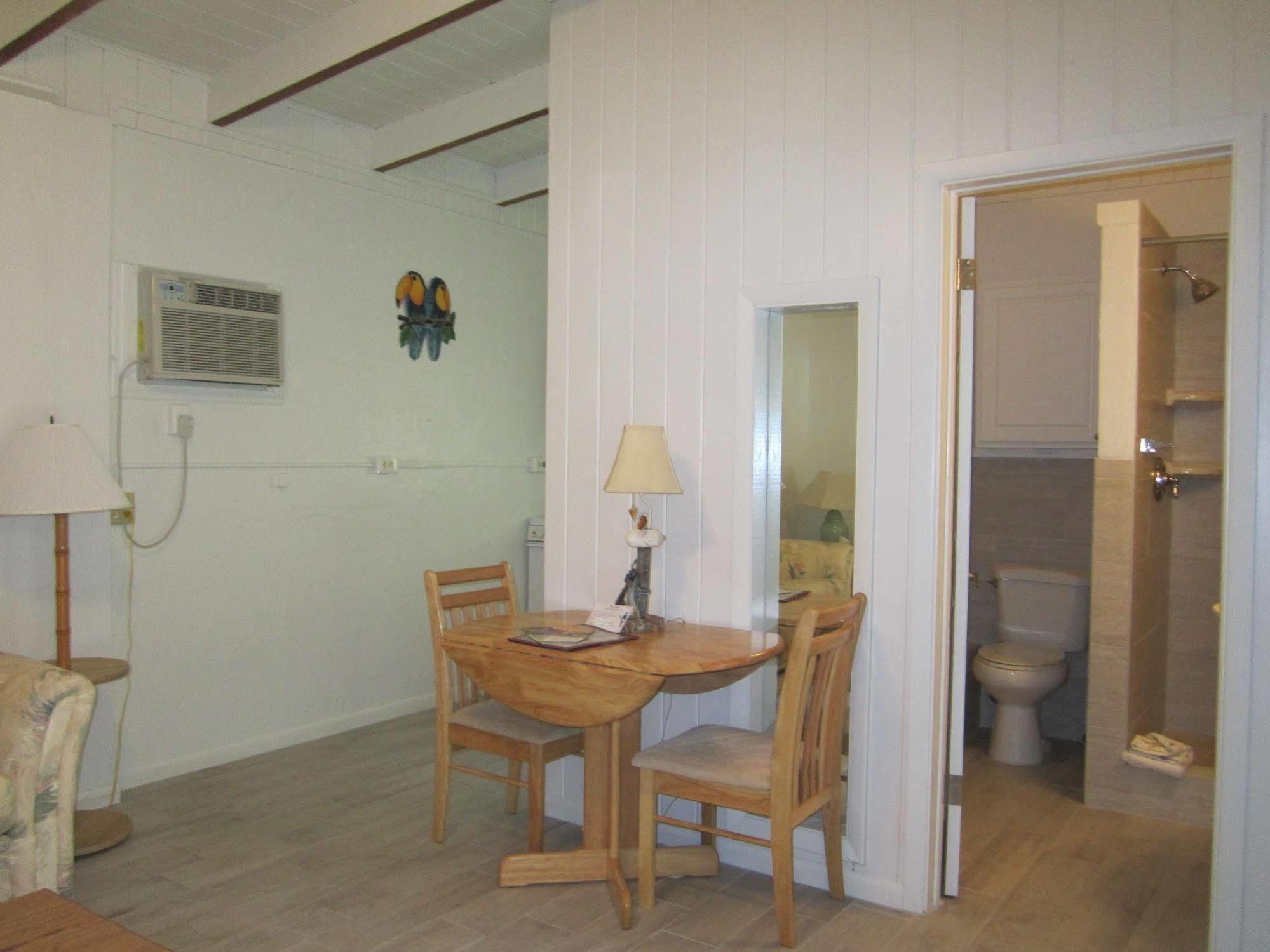 Anchor Inn And Cottages Sanibel Exterior photo