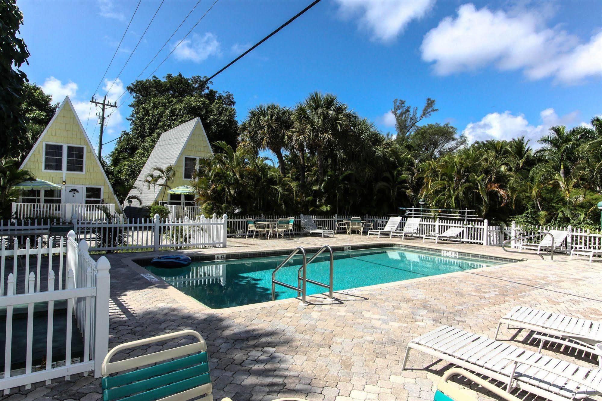 Anchor Inn And Cottages Sanibel Exterior photo